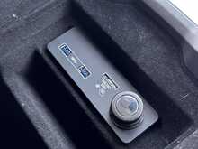 Land Rover Range Rover Sport SD V6 HSE Dynamic 