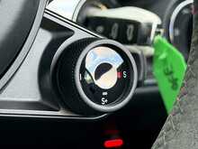 Porsche 718 Cayman T GTS 