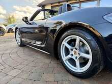 Porsche 718 Boxster T 