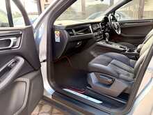 Porsche Macan T V6 S 