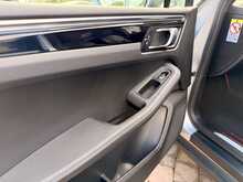 Porsche Macan T V6 S 