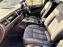 Porsche Macan T V6 S 