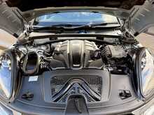 Porsche Macan T V6 S 