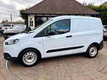 Ford Transit Courier TDCi Leader 