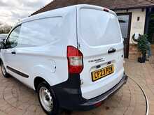 Ford Transit Courier TDCi Leader 
