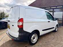 Ford Transit Courier TDCi Leader 