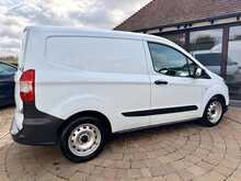 Ford Transit Courier TDCi Leader 
