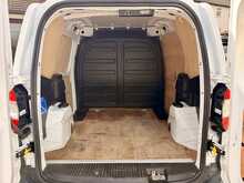 Ford Transit Courier TDCi Leader 