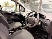 Ford Transit Courier TDCi Leader 