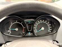 Ford Transit Courier TDCi Leader 