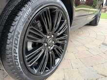 Land Rover Range Rover SD V8 Autobiography 