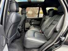 Land Rover Range Rover SD V8 Autobiography 
