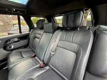 Land Rover Range Rover SD V8 Autobiography 