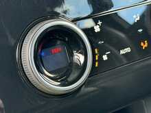 Land Rover Range Rover SD V8 Autobiography 