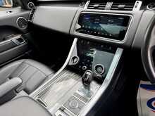 Land Rover Range Rover Sport SD V6 HSE 