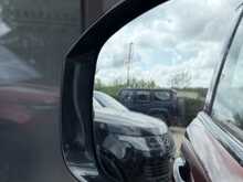Land Rover Range Rover Sport P400 MHEV HST 