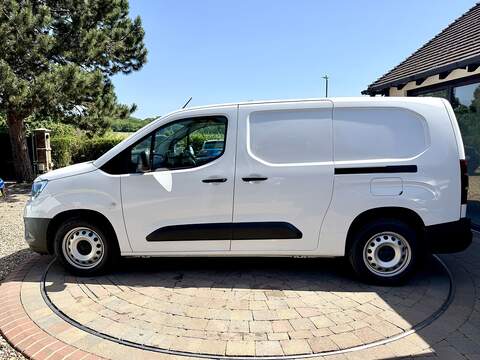 Vauxhall Combo Turbo D 2300 Prime - U338