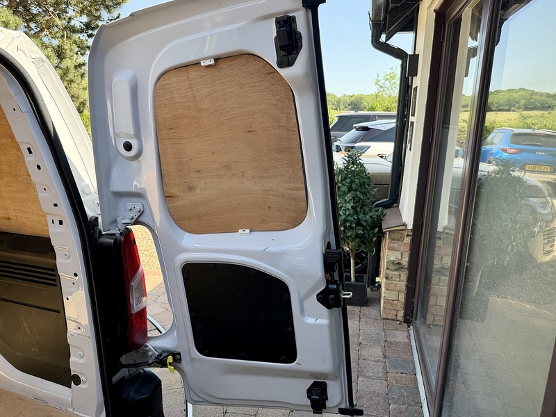 Vauxhall Combo Turbo D 2300 Prime - U338