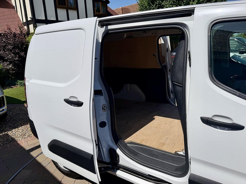Vauxhall Combo Turbo D 2300 Prime - U338