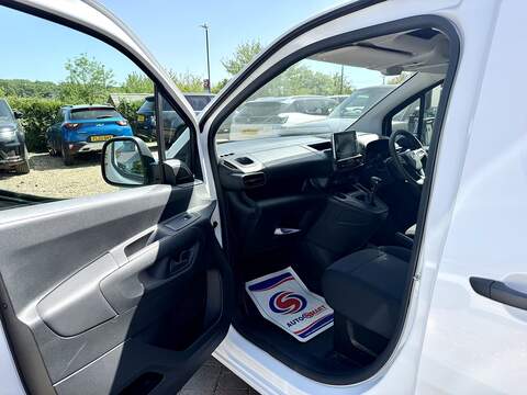Vauxhall Combo Turbo D 2300 Prime - U338