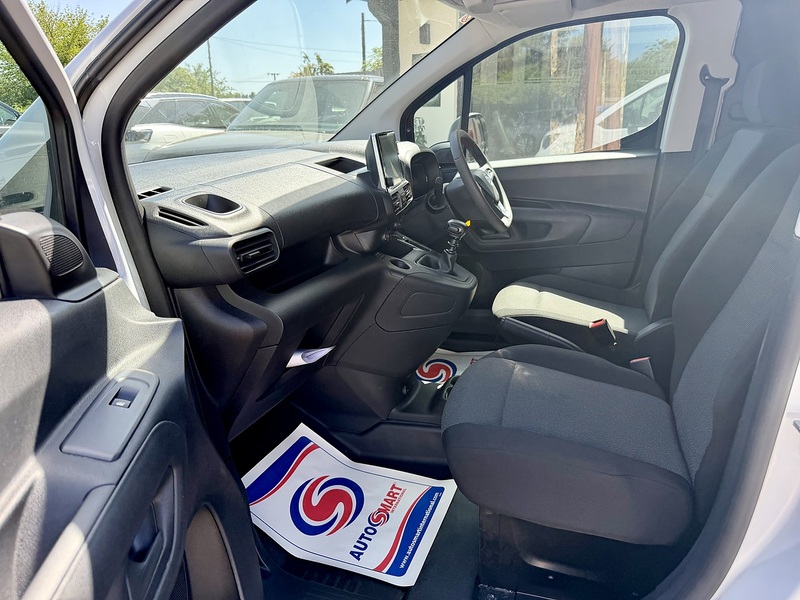 Vauxhall Combo Turbo D 2300 Prime - U338