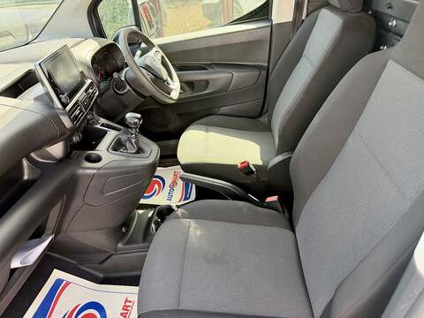 Vauxhall Combo Turbo D 2300 Prime - U338