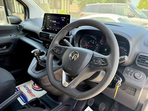 Vauxhall Combo Turbo D 2300 Prime - U338