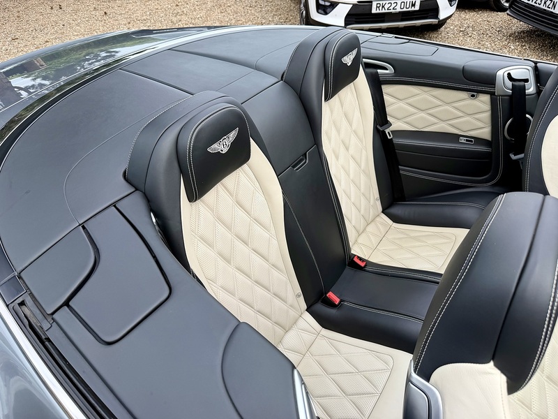 Bentley Continental GTC S V8 - U341