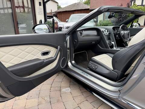 Bentley Continental GTC S V8 - U341