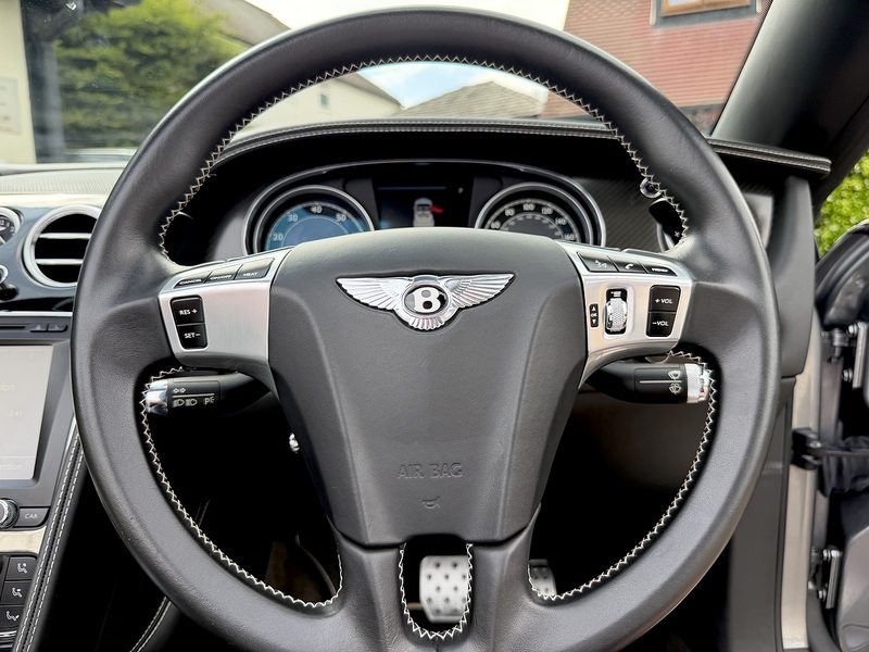 Bentley Continental GTC S V8 - U341