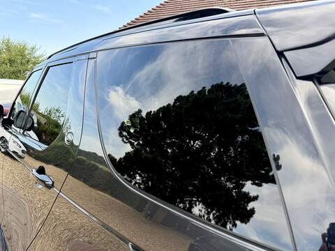 Land Rover Discovery D300 MHEV R-Dynamic HSE - U351