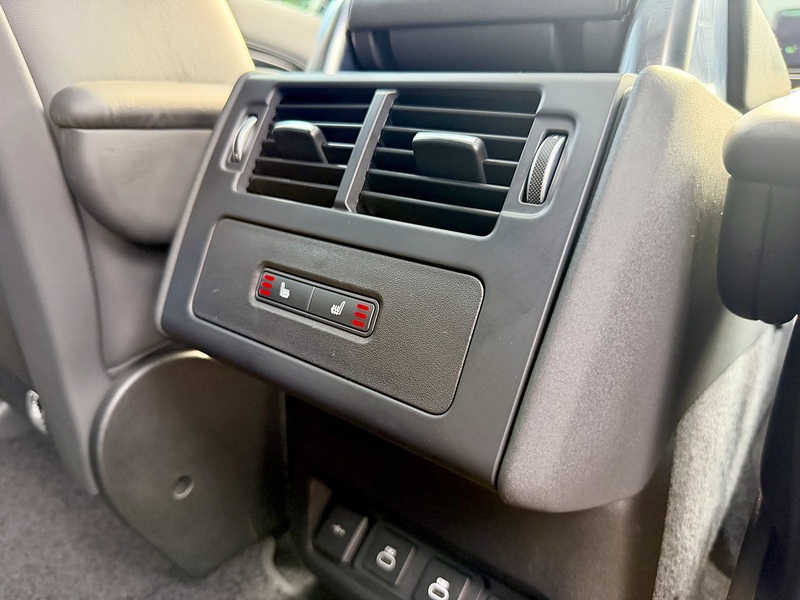 Land Rover Discovery D300 MHEV R-Dynamic HSE - U351