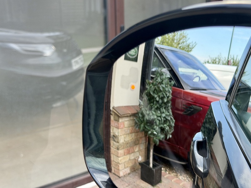 Land Rover Discovery D300 MHEV R-Dynamic HSE - U351