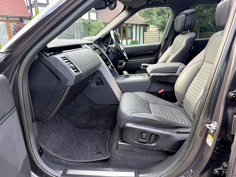 Land Rover Discovery D300 MHEV R-Dynamic HSE - U351
