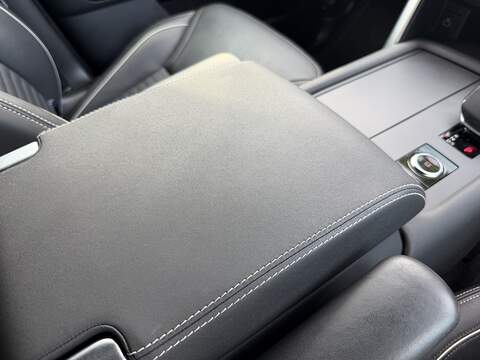 Land Rover Discovery D300 MHEV R-Dynamic HSE - U351