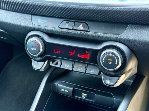 Kia Stonic T-GDi MHEV GT-Line - U352