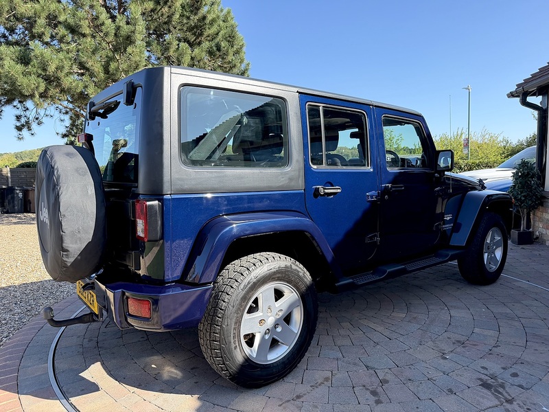 Jeep Wrangler CRD Sahara - U359