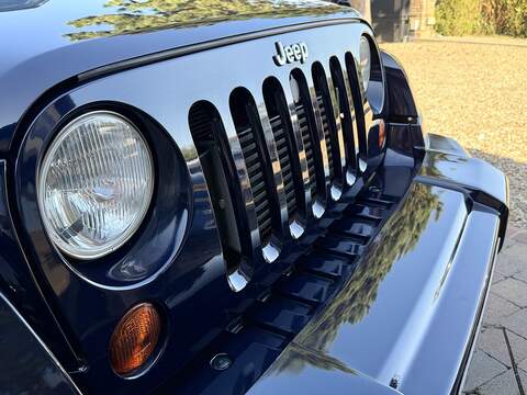 Jeep Wrangler CRD Sahara - U359