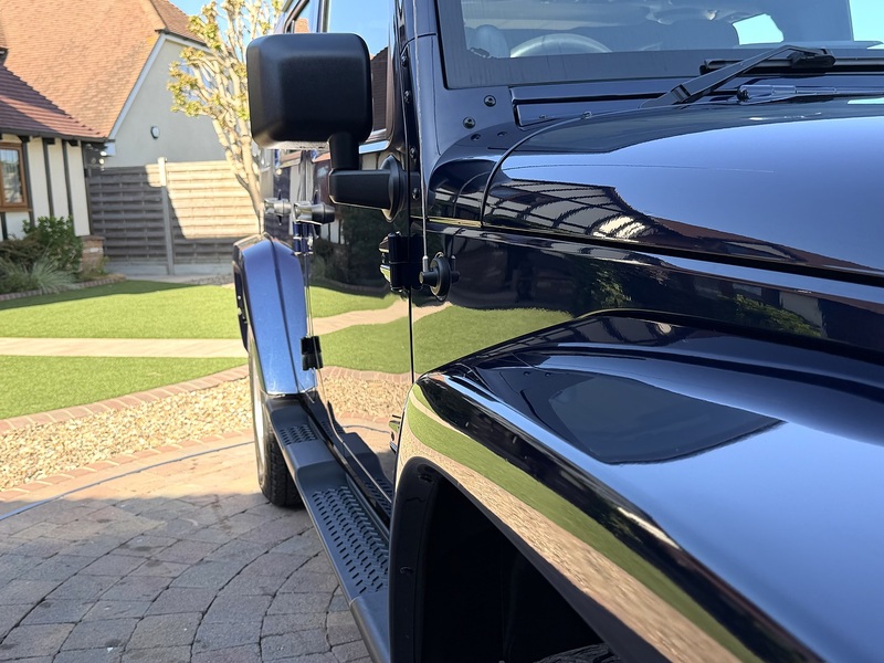 Jeep Wrangler CRD Sahara - U359