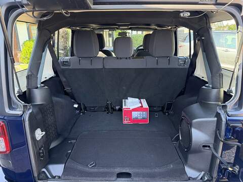 Jeep Wrangler CRD Sahara - U359