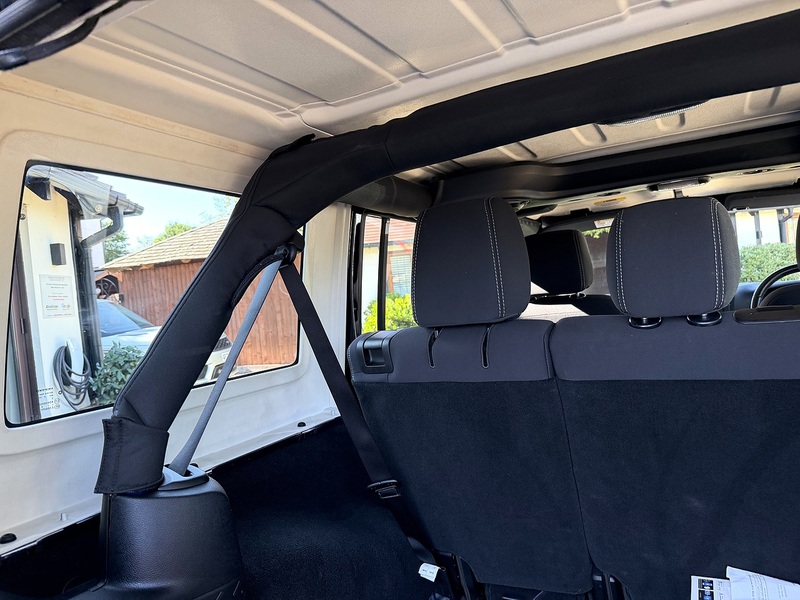 Jeep Wrangler CRD Sahara - U359