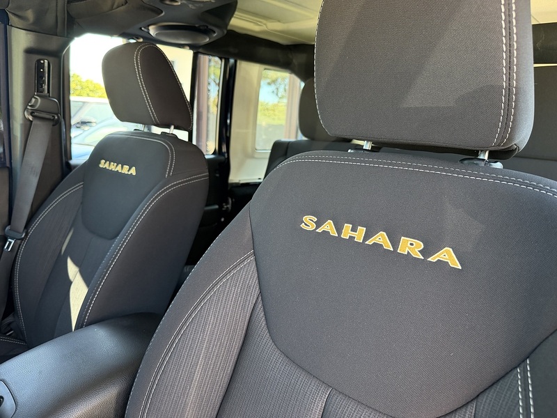 Jeep Wrangler CRD Sahara - U359