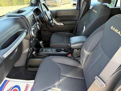 Jeep Wrangler CRD Sahara - U359