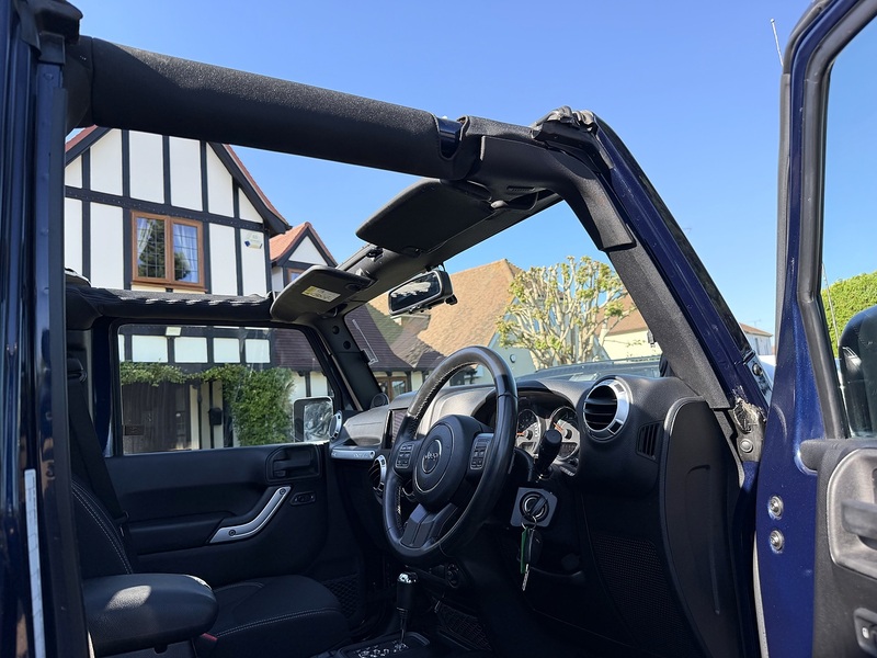 Jeep Wrangler CRD Sahara - U359