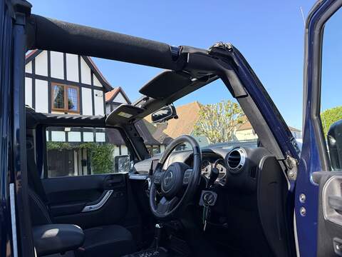 Jeep Wrangler CRD Sahara - U359