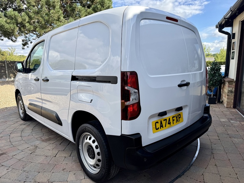 Peugeot Partner BlueHDi 1000 Professional - U360