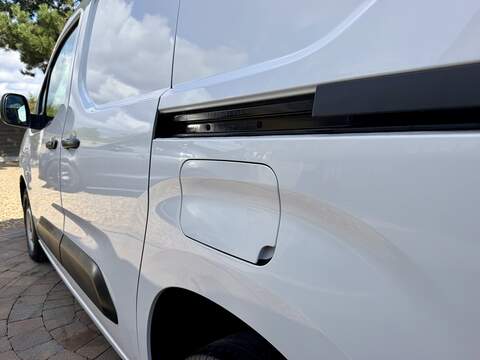 Peugeot Partner BlueHDi 1000 Professional - U360