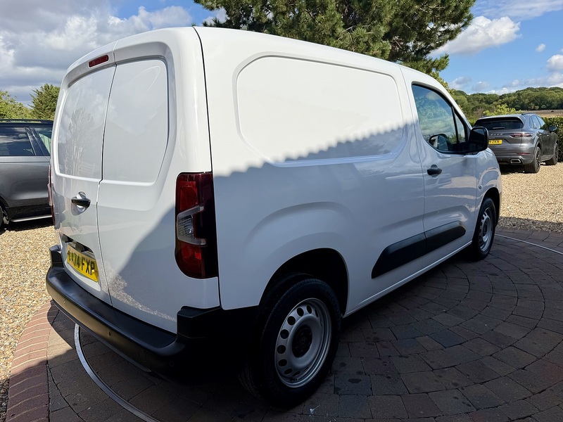 Peugeot Partner BlueHDi 1000 Professional - U360