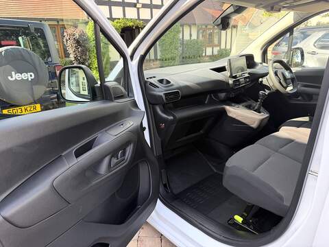 Peugeot Partner BlueHDi 1000 Professional - U360