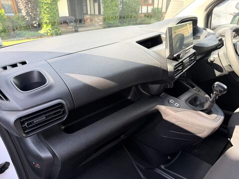 Peugeot Partner BlueHDi 1000 Professional - U360